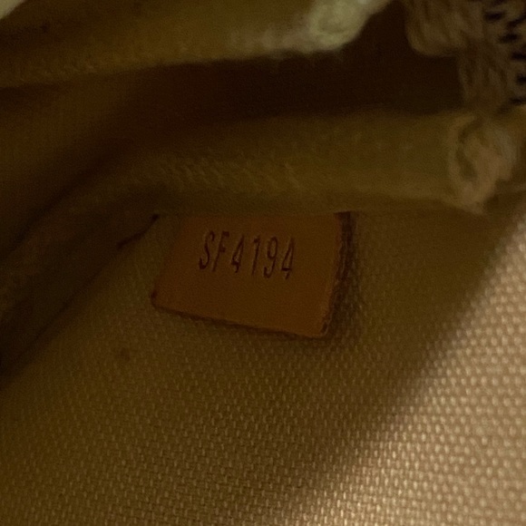 Authentic Louis Vuitton Mini Pochette Accessoires - Picture 6 of 8